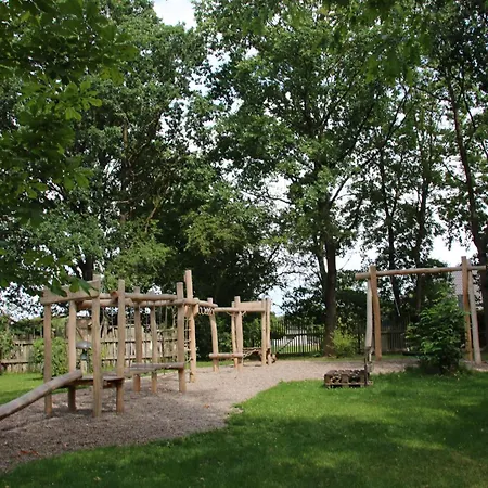 アパート Am Obersee Dobbin-Linstow